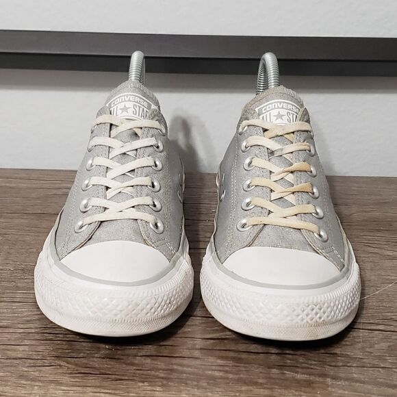 Converse Chuck Taylor All-Star Women's Athletic Shoes Size 7 - Picture 2 of 8